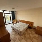 Spacious Beachfront - Kaya Appartamento *