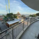 Spacious Beachfront - Kaya Appartamento *
