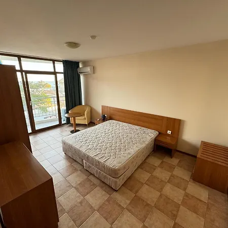 Spacious Beachfront - Kaya Appartement *