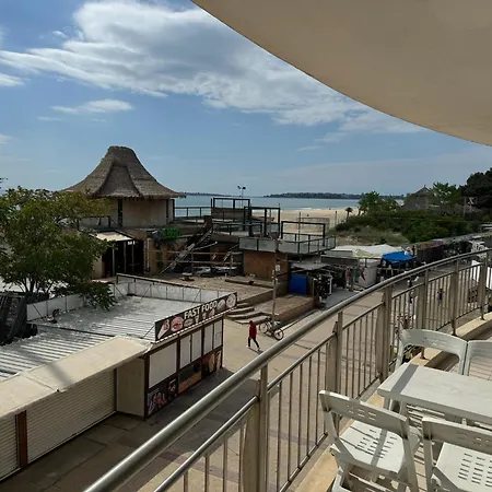 Appartement Spacious Beachfront - Kaya