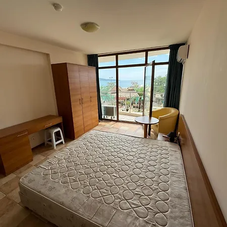 Spacious Beachfront - Kaya Appartement Sunny Beach