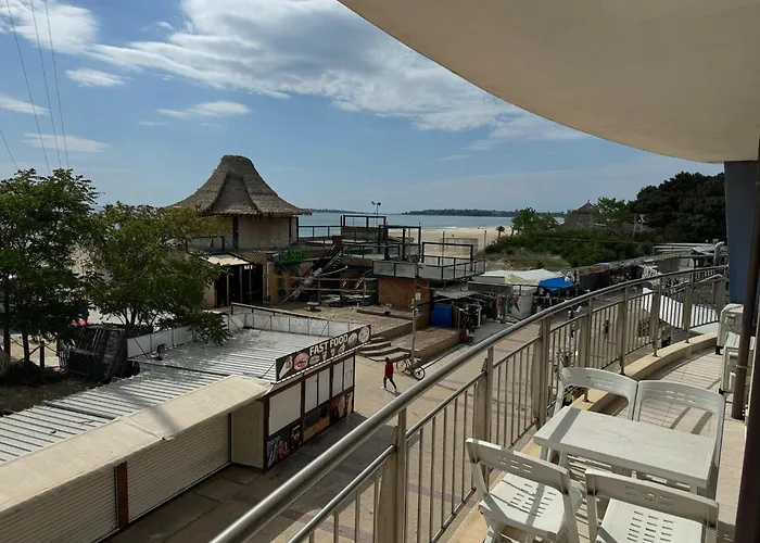 Διαμέρισμα Spacious Beachfront - Kaya