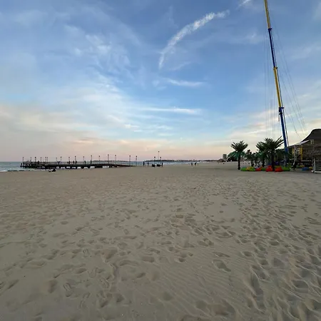 Spacious Beachfront - Kaya Сонячний Берег