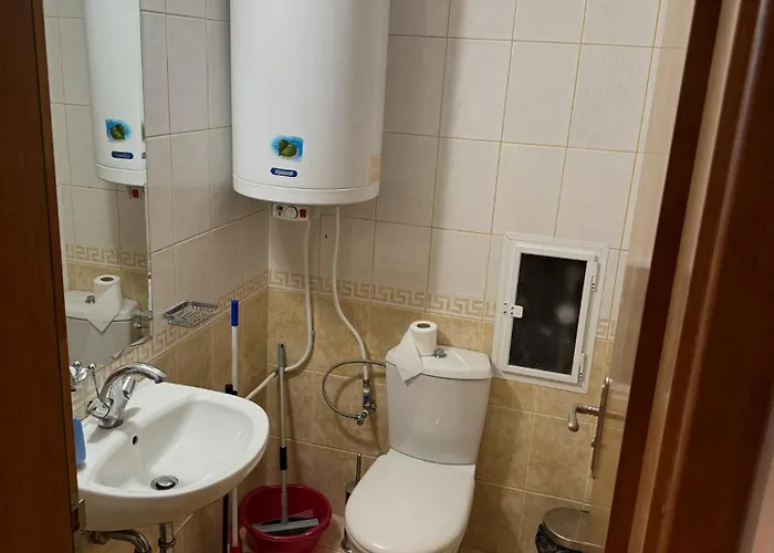 Spacious Beachfront - Kaya Apartment *