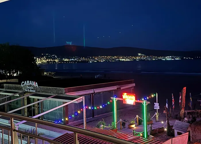 Spacious Beachfront - Kaya Apartment Slantschew brjag