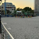Spacious Beachfront - Kaya Apartman Napospart